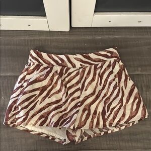 Janie and Jack Girls 5T Cream and Brown Zebra Print Shorts